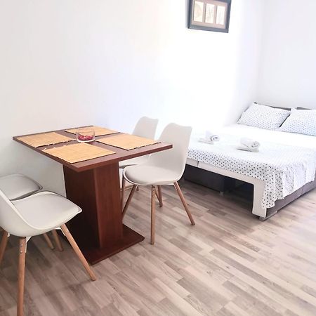 Apartments Rotim, Mljet, Sutmiholjska Babino Polje Exteriör bild